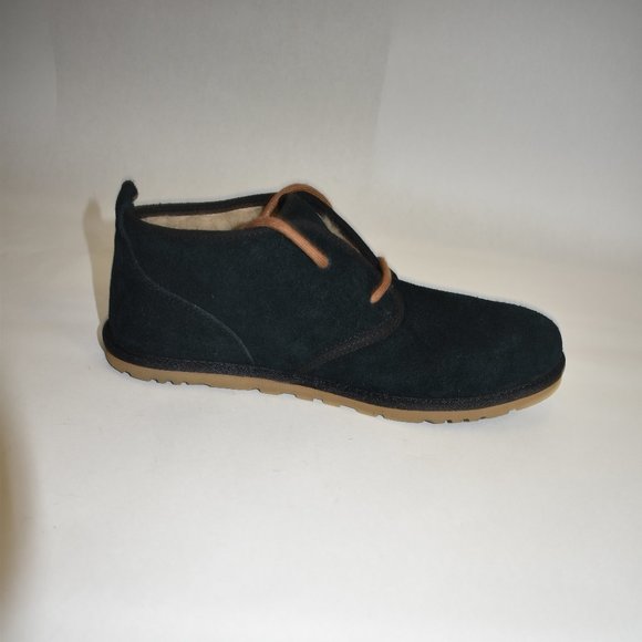 UGG Men\'s Maksim Chukka Boot Black Suede Size 8 1126879 main image 10